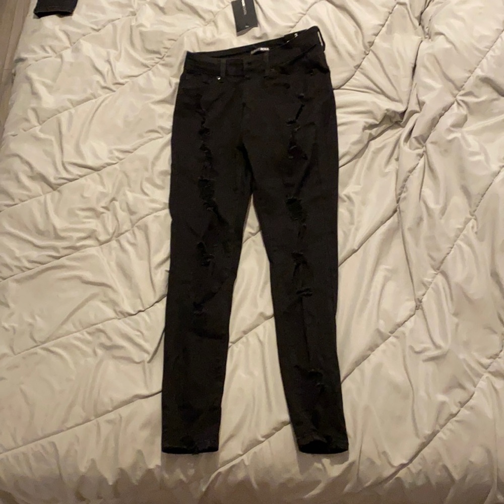 Fashion nova brand jeans
